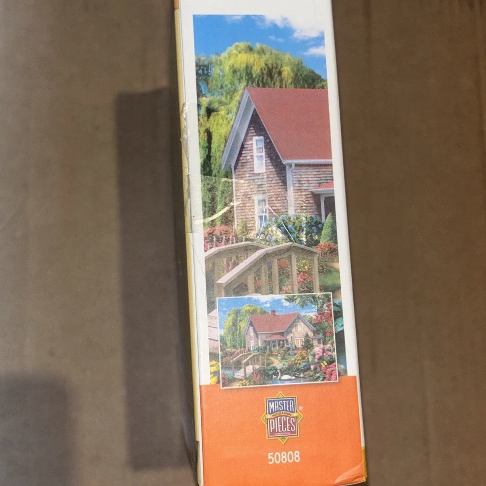 Memory Lane 300Piece EZ-Grip Puzzle Country Hideaway 24